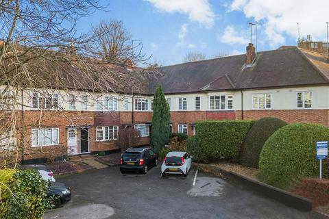 2 bedroom flat for sale, Nether Street, London N3