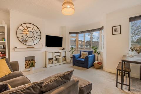 2 bedroom flat for sale, Nether Street, London N3
