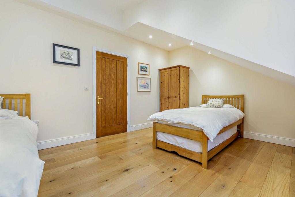 Bedroom 5