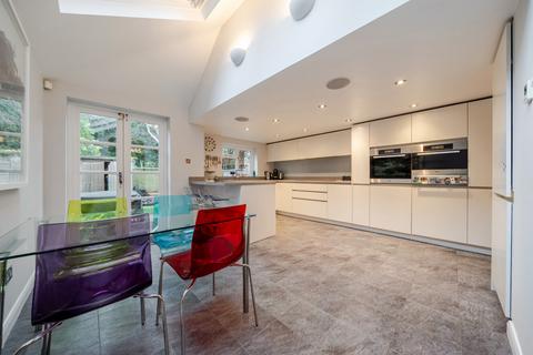 3 bedroom terraced house for sale, Blackheath Vale, London, SE3