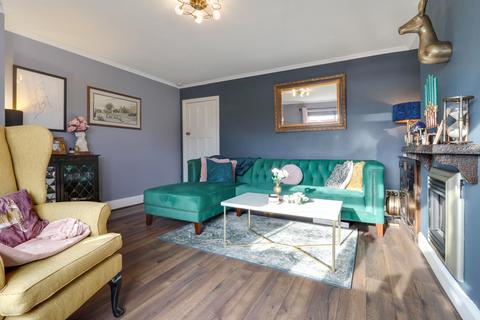 2 bedroom terraced house for sale, HIGHFIELD ROAD, NETHERTON, WAKEFIELD, WEST YORKSHIRE, WF4