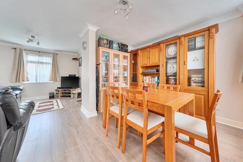 undefined, Wheatley, Bracknell, Berkshire