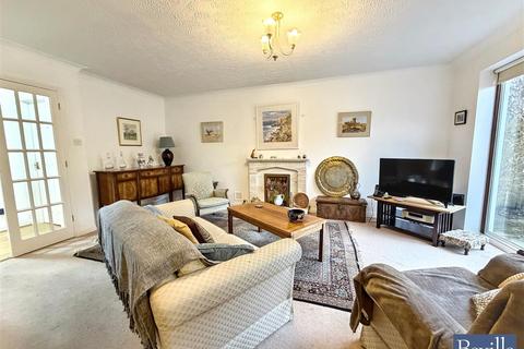 4 bedroom detached house for sale, Sedgefield Close, Sonning Common Reading RG4