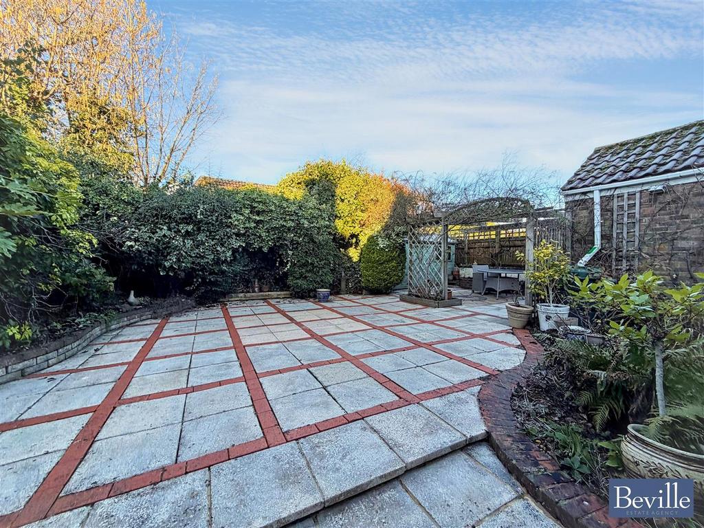 Reargarden (1).jpg