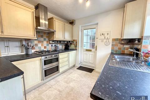 4 bedroom detached house for sale, Sedgefield Close, Sonning Common Reading RG4