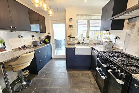 3 bedroom detached bungalow for sale, Chaucer Road, Tavistock