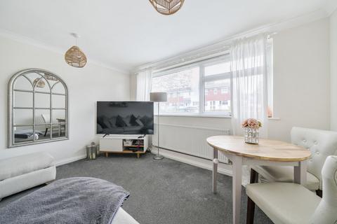 2 bedroom maisonette for sale, Paddock Close, South Darenth, Dartford, Kent, DA4