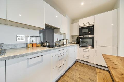3 bedroom apartment for sale, Regal Walk, Bexleyheath