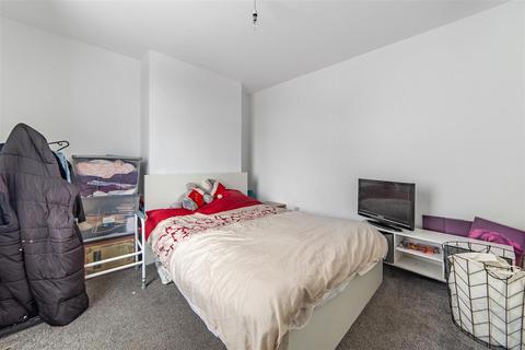 3 bedroom semi-detached house for sale, Greenfield Avenue, Westerhope, NE5