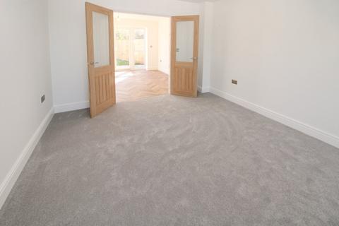 3 bedroom detached house for sale, Roxton Road , Great Barford, Bedford , MK44