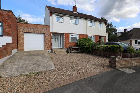 3 bedroom semi-detached house for sale, Auckland Road, Caterham