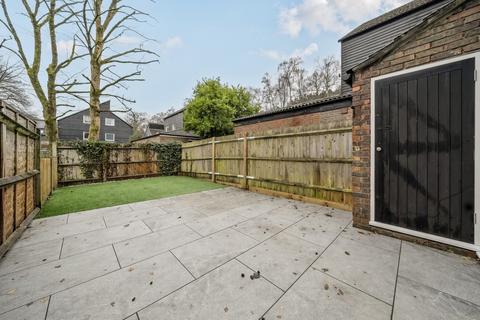 4 bedroom end of terrace house for sale, Northcott, Bracknell, Berkshire