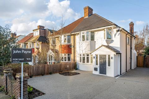 3 bedroom semi-detached house for sale, Wricklemarsh Road, London