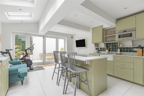 3 bedroom semi-detached house for sale, Larkhall Lane, SW4