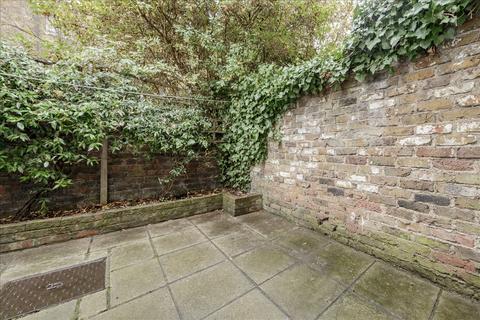 6 bedroom property for sale, Tunis Road, Shepherd's Bush W12