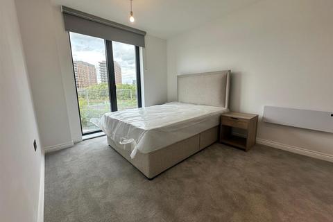 2 bedroom apartment for sale, Springwell Gardens, Whitehall Road, Leeds LS12
