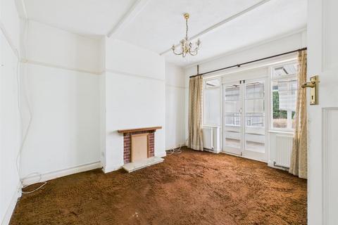3 bedroom semi-detached house for sale, St. Andrews Road, Coulsdon CR5