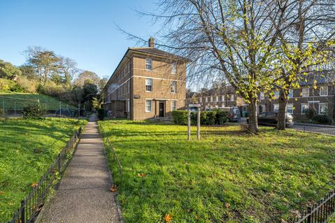 2 bedroom duplex for sale, Fulthorp Road, London