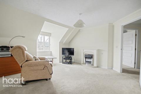 2 bedroom flat for sale, Laleham Road, SHEPPERTON