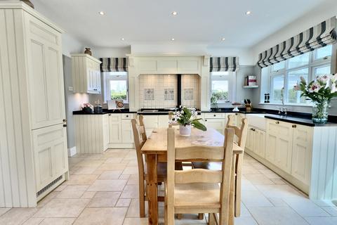 5 bedroom detached house for sale, Rake Lane, Eccleston, Chester CH4 9JN