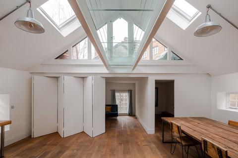2 bedroom mews for sale, Ship and Mermaid Row, London Bridge, London, SE1