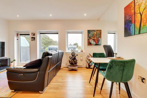 2 bedroom flat for sale, Old London Road, St Albans, AL1