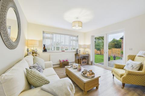 4 bedroom detached house for sale, De Vere Gardens, Woodthorpe, Nottingham