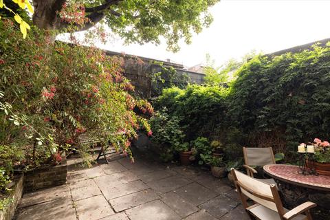 4 bedroom terraced house for sale, Wilmington Square, London, WC1X