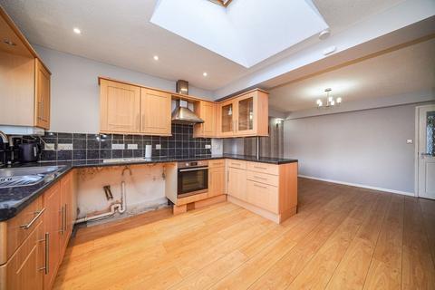 3 bedroom property for sale, Cemetery Road, Houghton Regis, LU5