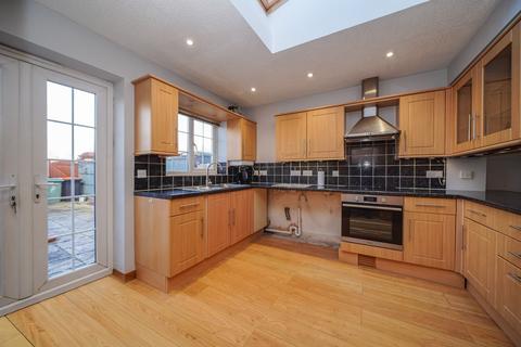 3 bedroom property for sale, Cemetery Road, Houghton Regis, LU5