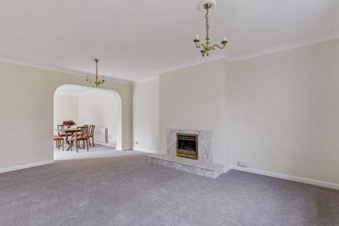 4 bedroom bungalow for sale, Oakway, Studham, LU6