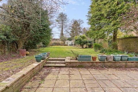 4 bedroom bungalow for sale, Oakway, Studham, LU6