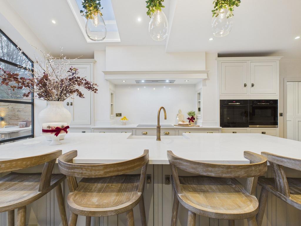 Open Plan Family Dining Kitchen