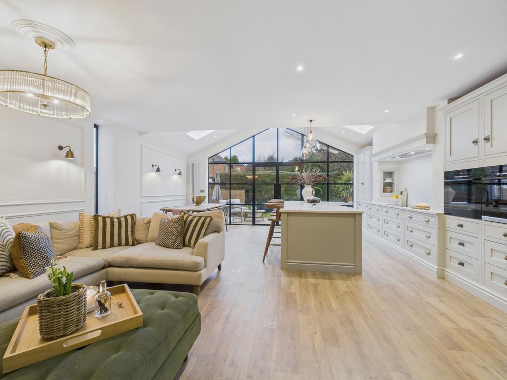 Open Plan Family Dining Kitchen