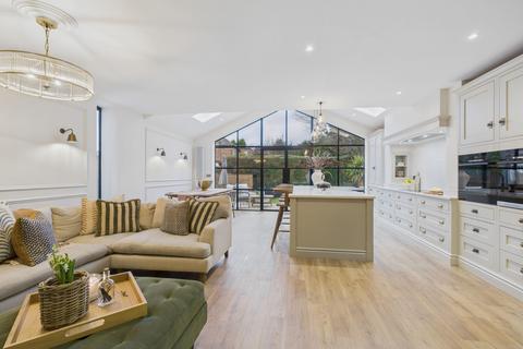 4 bedroom detached house for sale, Arno Vale Road, Woodthorpe, NG5