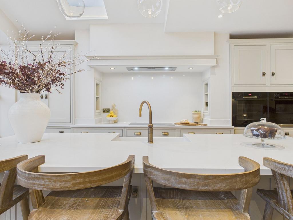 Open Plan Family Dining Kitchen