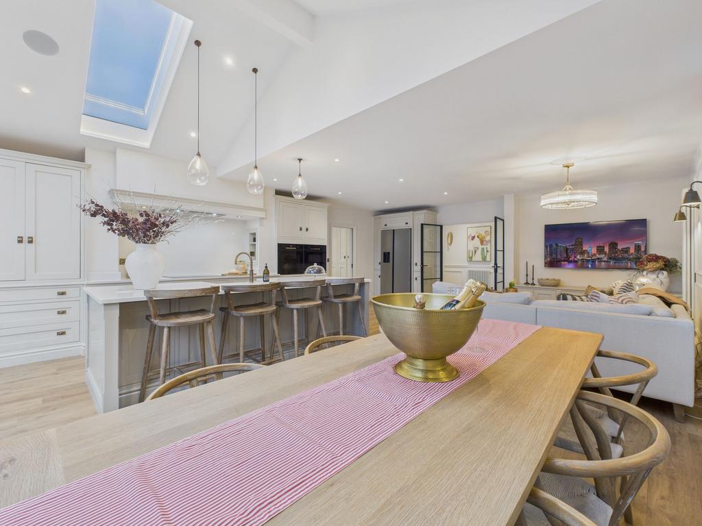 Open Plan Family Dining Kitchen