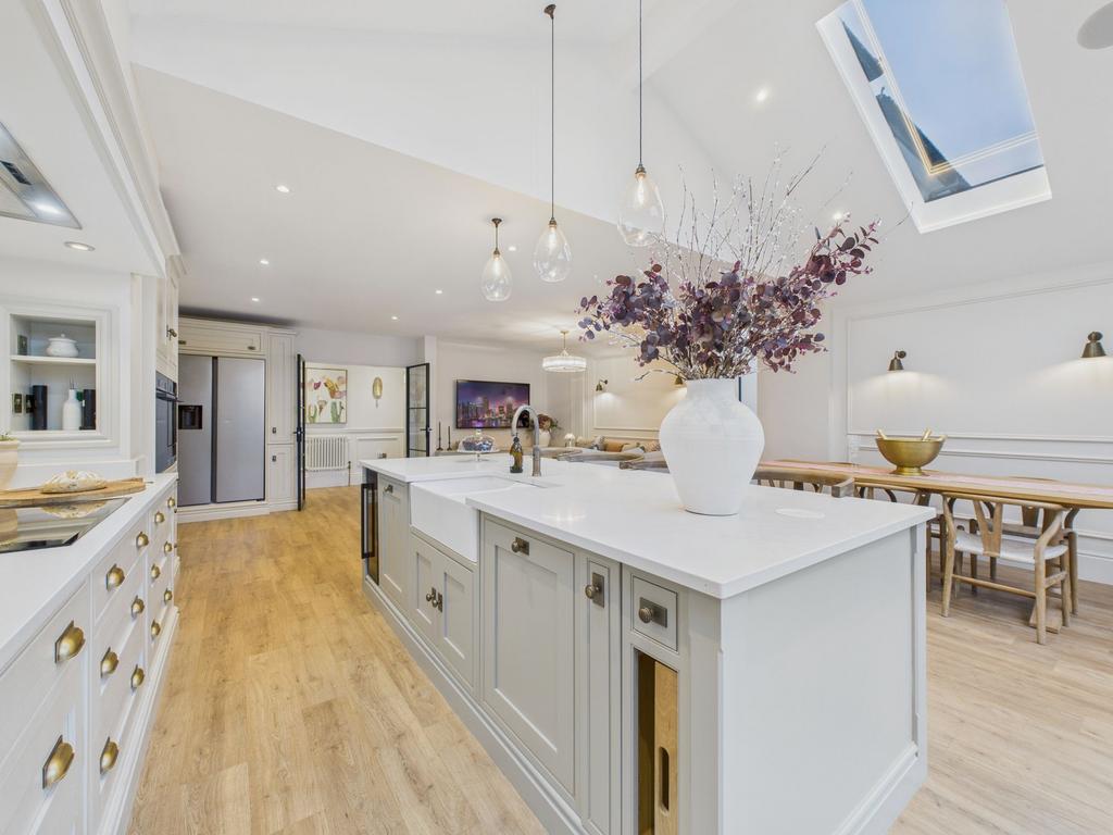 Open Plan Family Dining Kitchen