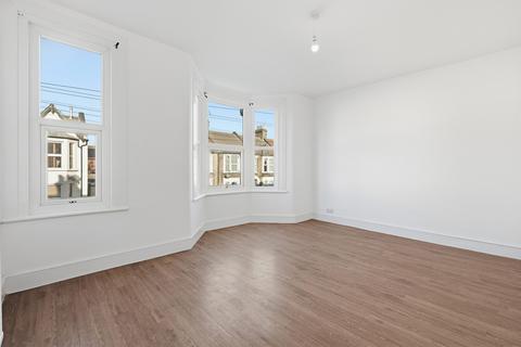 1 bedroom flat for sale, London E11