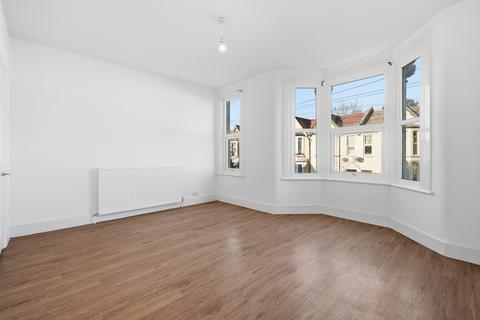 1 bedroom flat for sale, London E11
