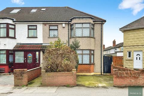 3 bedroom semi-detached house for sale - Wards Road, Ilford, IG2