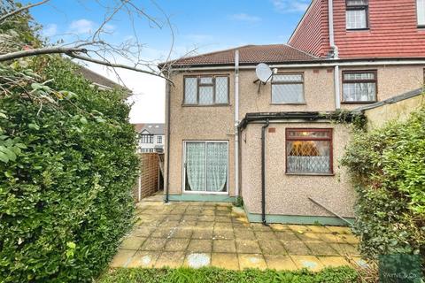 3 bedroom semi-detached house for sale, Wards Road, Ilford, IG2