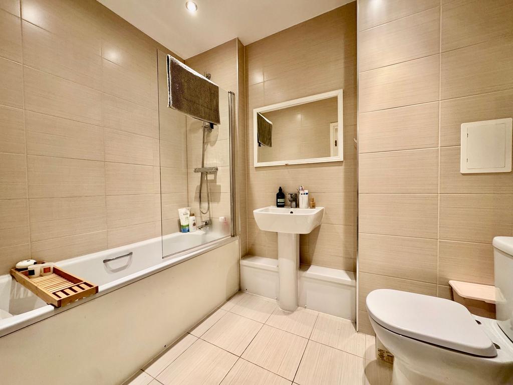 Family bathroom