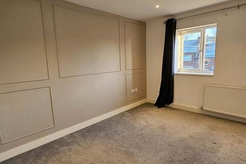 3 bedroom house to rent, Rainsough Brow, Manchester, M25