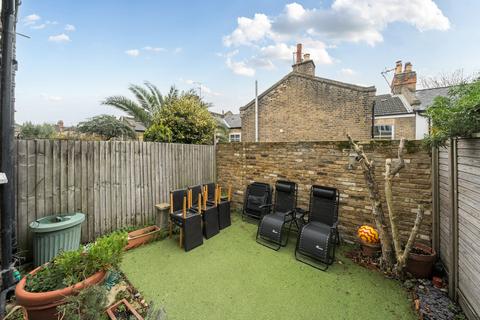 3 bedroom terraced house for sale, Southvale Road, London