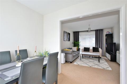 2 bedroom flat for sale, Hempstead Road, Watford, WD17