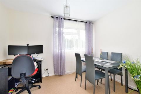 2 bedroom flat for sale, Hempstead Road, Watford, WD17