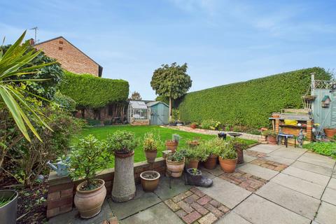 3 bedroom semi-detached house for sale, Arnot Hill Road, Arnold, Nottingham