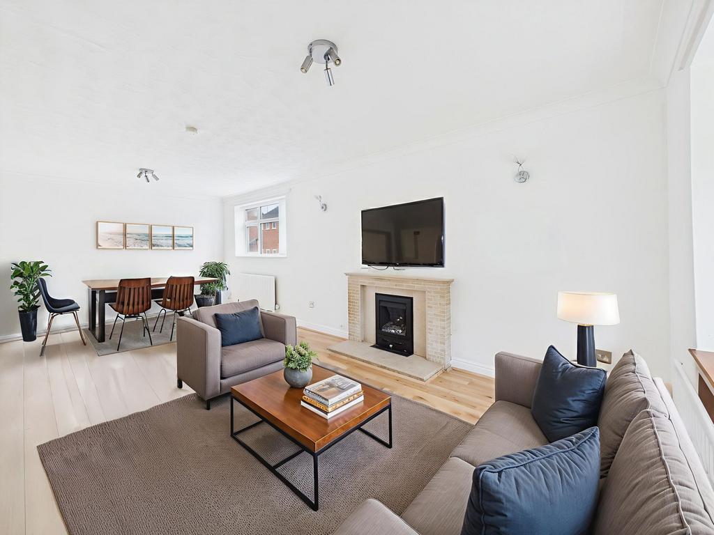Lounge/Dining Room (Virtually Furnished)