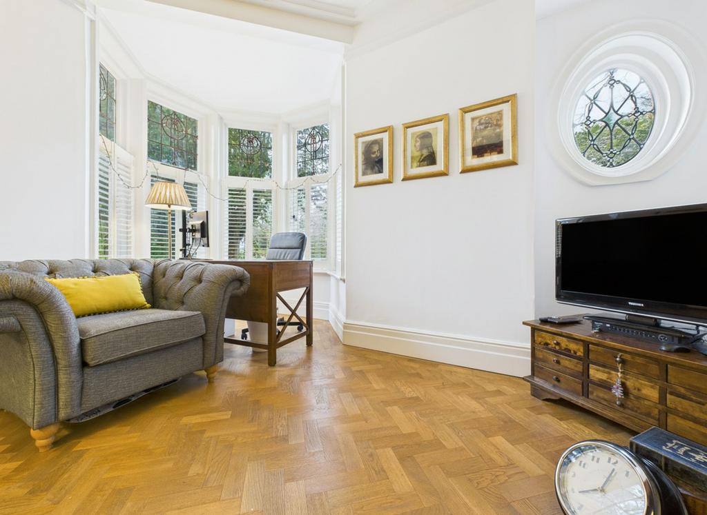 Lounge/Dining Room Nook